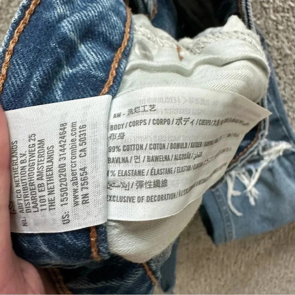 Abercrombie & Fitch Curve Love Mom High Rise Distressed Jeans 24/00 Regular - Picture 4 of 9